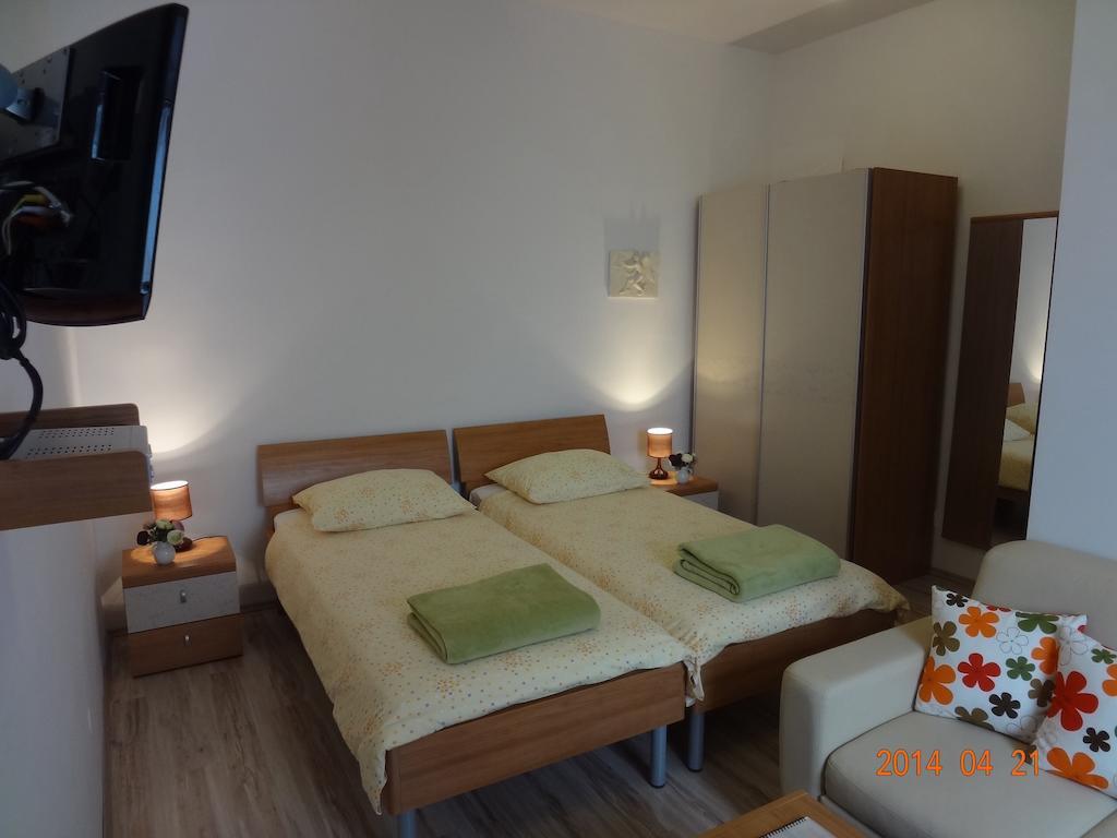 Room Mira Трогир Стая снимка